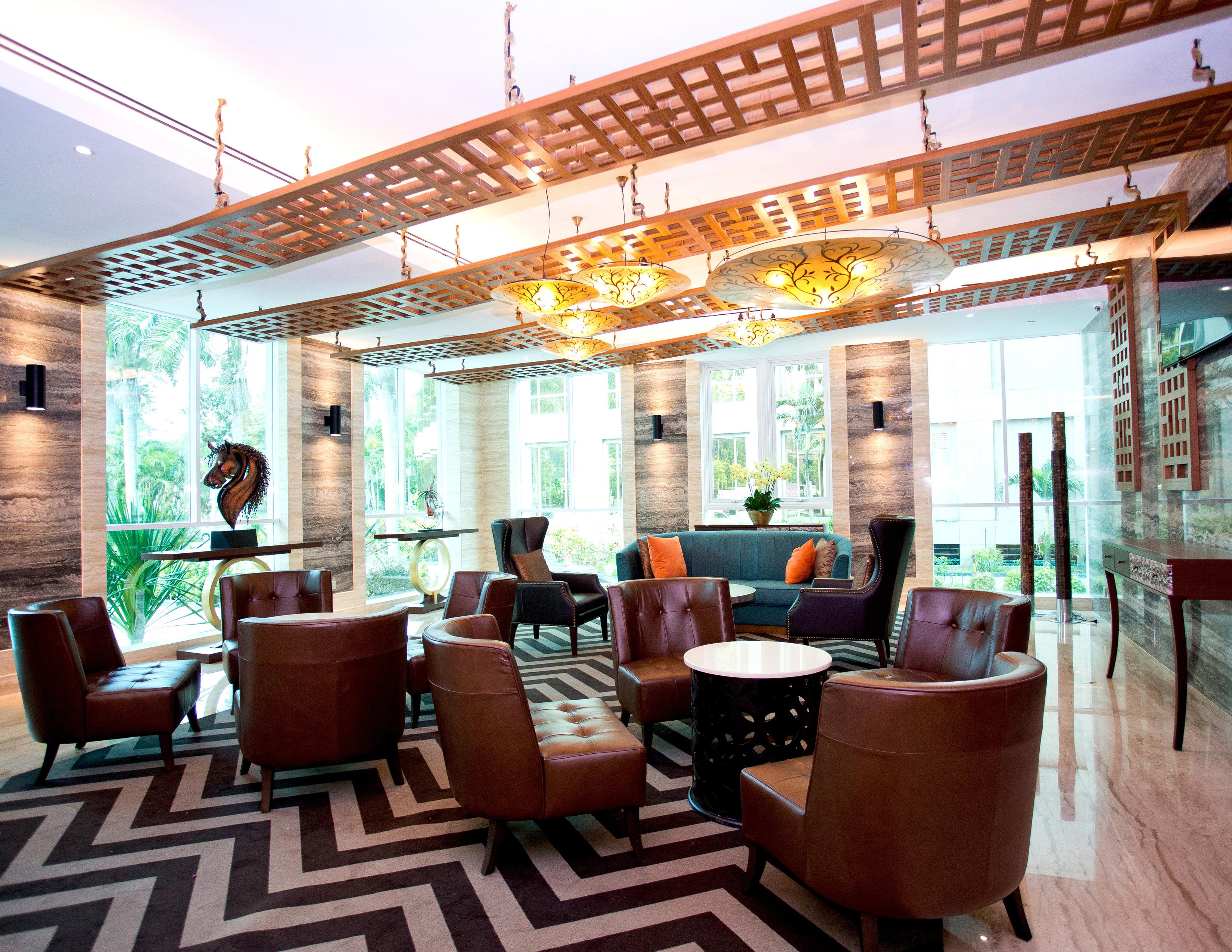 Vouk Hotel Suites, Penang Джорджтаун Экстерьер фото